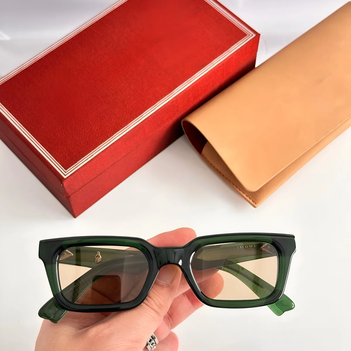 Green Square Sunglasses with Light Brown Lenses Uv400 Protection Trendy Lightweight Fashion Glasses for Men Women
Green Square Sunglasses with Light Brown Lenses Uv400 Protection Trendy Lightweight Fashion Glasses for Men Women