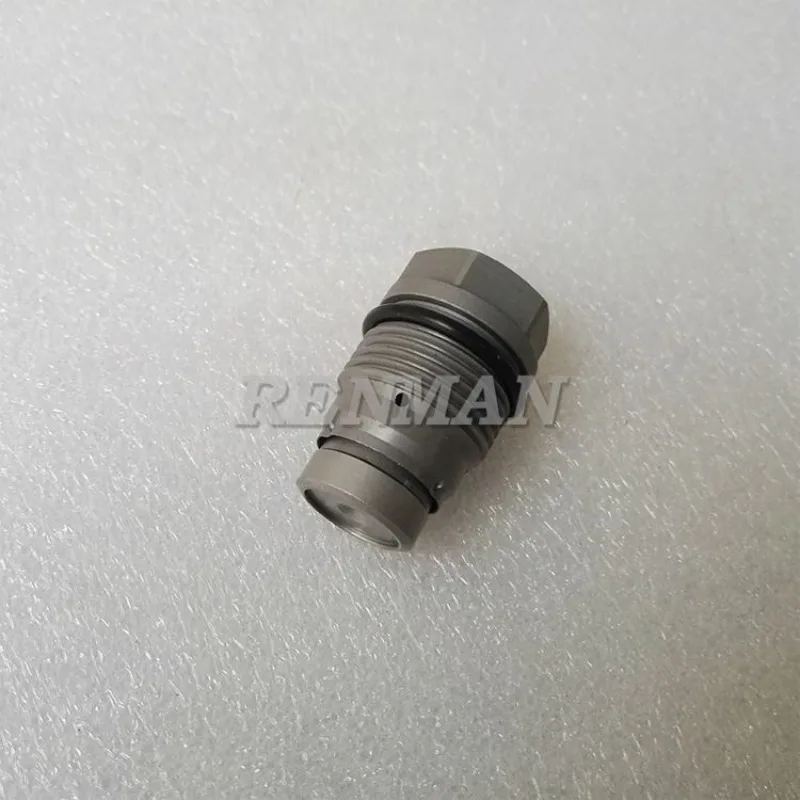 Pressure relief valve 1110010028 for Cummins EFI engine fuel common rail pressure limiting valve
Pressure relief valve 1110010028 for Cummins EFI engine fuel common rail pressure limiting valve