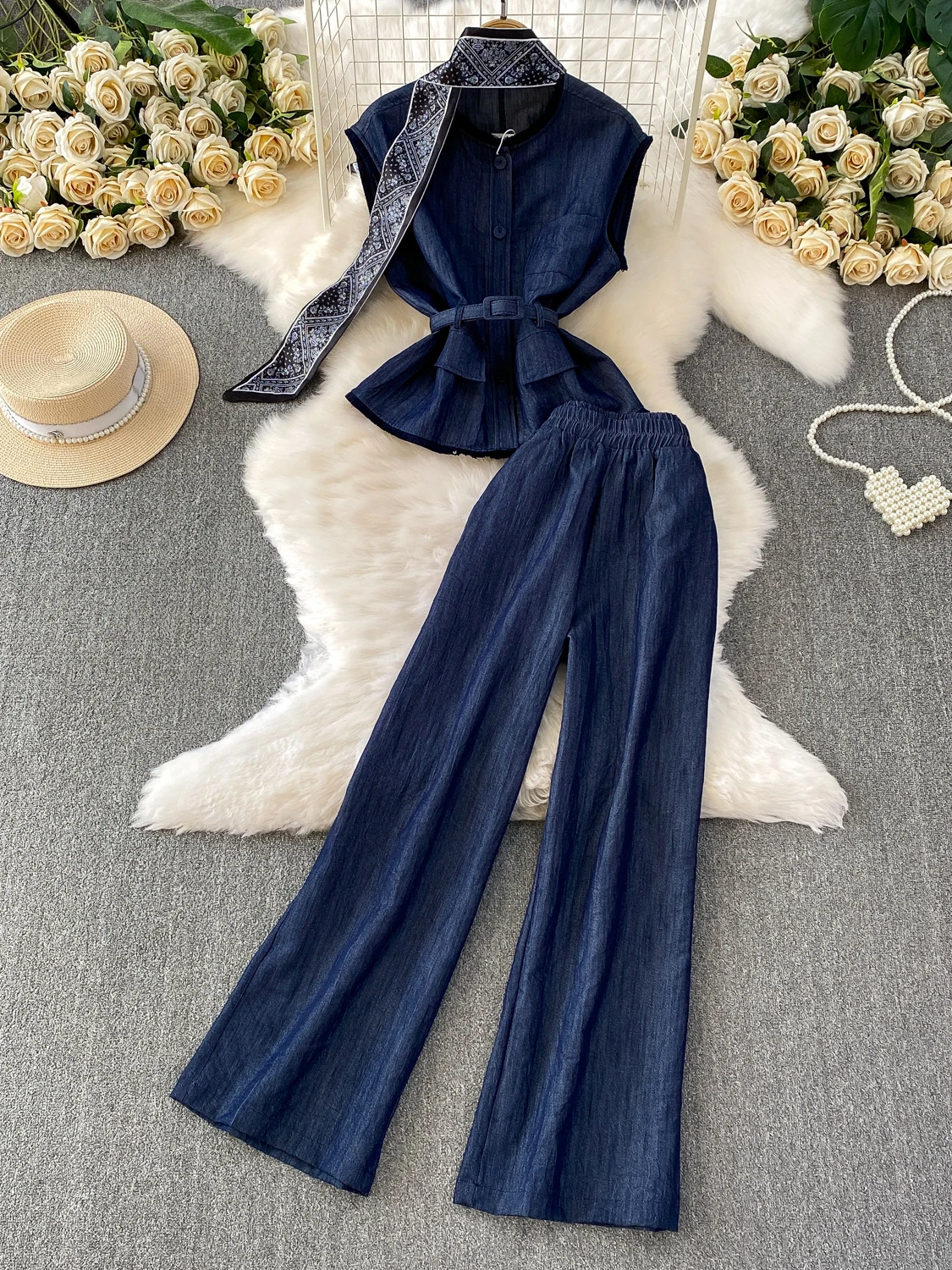 Ele round Ne Svel Denim Vest Women's Light Maturi with Sa High Waist Wide Leg Pants Set Faionable Casual Ou...
Ele round Ne Svel Denim Vest Women's Light Maturi with Sa High Waist Wide Leg Pants Set Faionable Casual Ou...