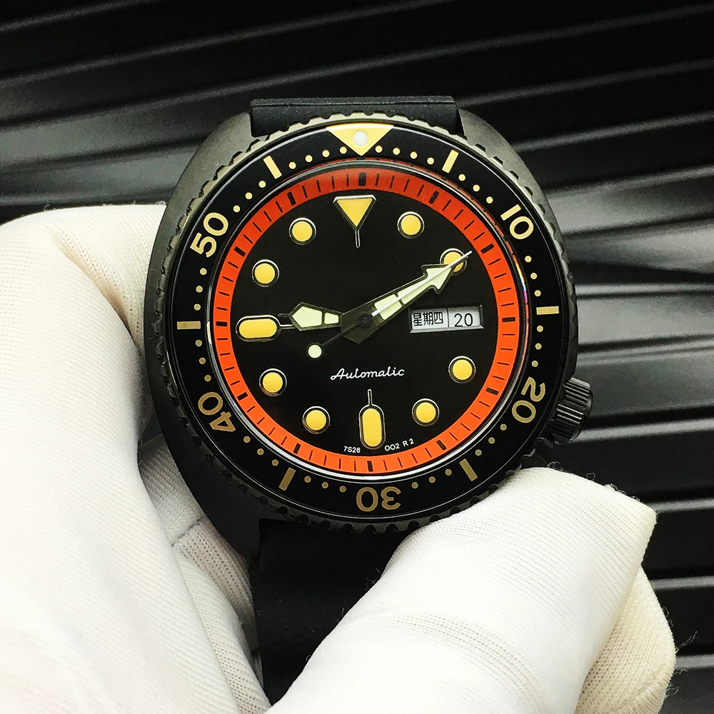 43mm Diver Luxury Men's watch Automatic Mechanical watch Japan NH35A movement aseptic dial luminous display rubber strap
43mm Diver Luxury Men's watch Automatic Mechanical watch Japan NH35A movement aseptic dial luminous display rubber strap
