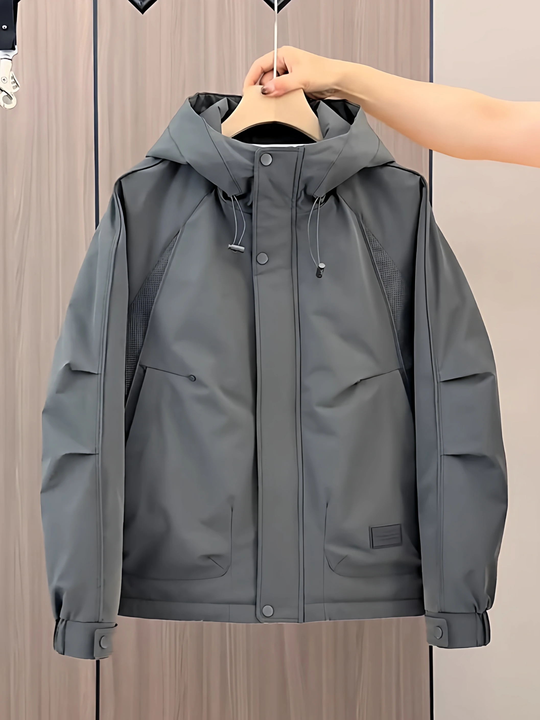 Мужская зимняя уличная ветрозащитная хлопковая куртка в стиле хип-хоп с капюшоном, модная, с наполнителем из полиэфирного волокна, утепленная, повседневная
Мужская зимняя уличная ветрозащитная хлопковая куртка в стиле хип-хоп с капюшоном, модная, с наполнителем из полиэфирного волокна, утепленная, повседневная