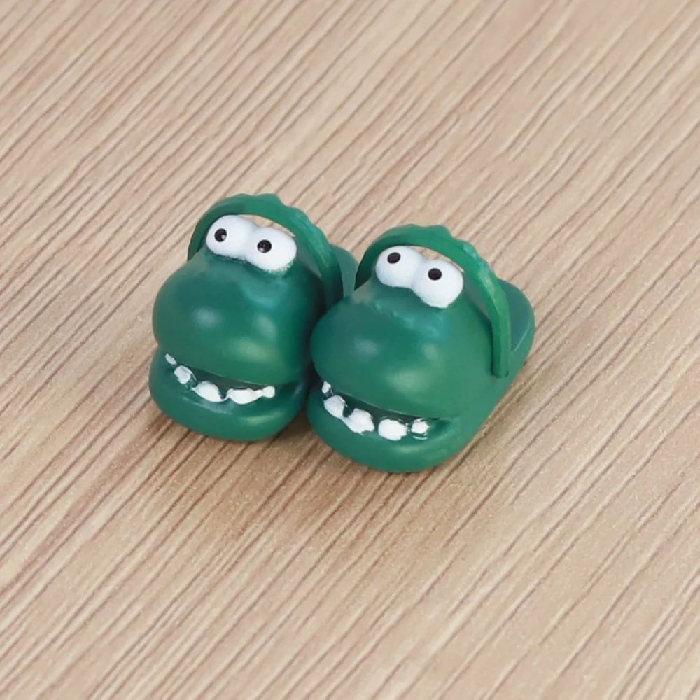 1 Pair Round Toe Ob11 Doll Slippers Mini Silicone Mini Dinosaur slippers Cartoon Simulation Silicone Dinosaur slippers Gift
1 Pair Round Toe Ob11 Doll Slippers Mini Silicone Mini Dinosaur slippers Cartoon Simulation Silicone Dinosaur slippers Gift