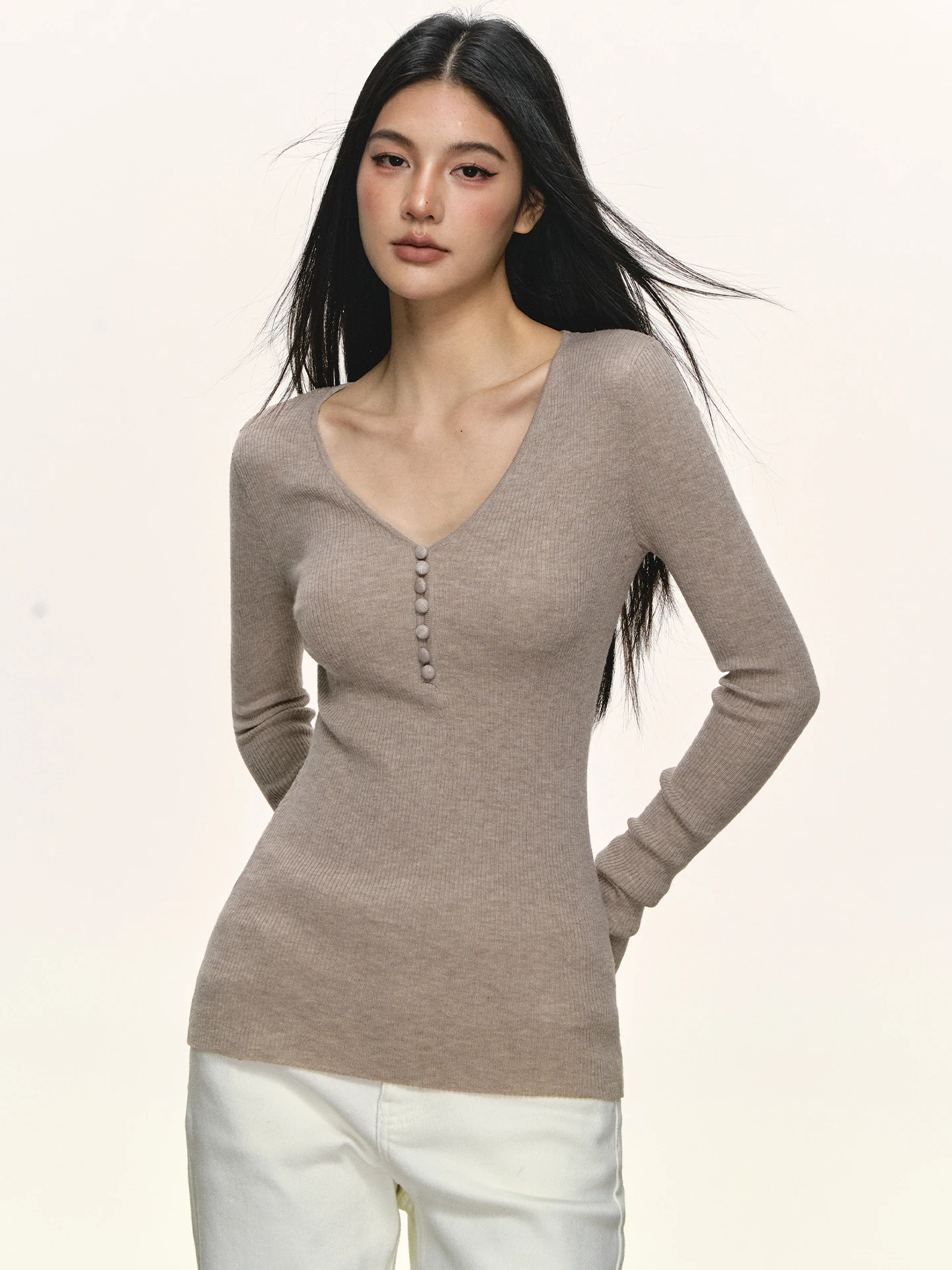 Anna Aneae шерстяной вязаный глубокий v-образный вырез Long Sve Base irt женский облегающий повседневный универсальный осенне-зимний топ для отдыха
Anna Aneae шерстяной вязаный глубокий v-образный вырез Long Sve Base irt женский облегающий повседневный универсальный осенне-зимний топ для отдыха