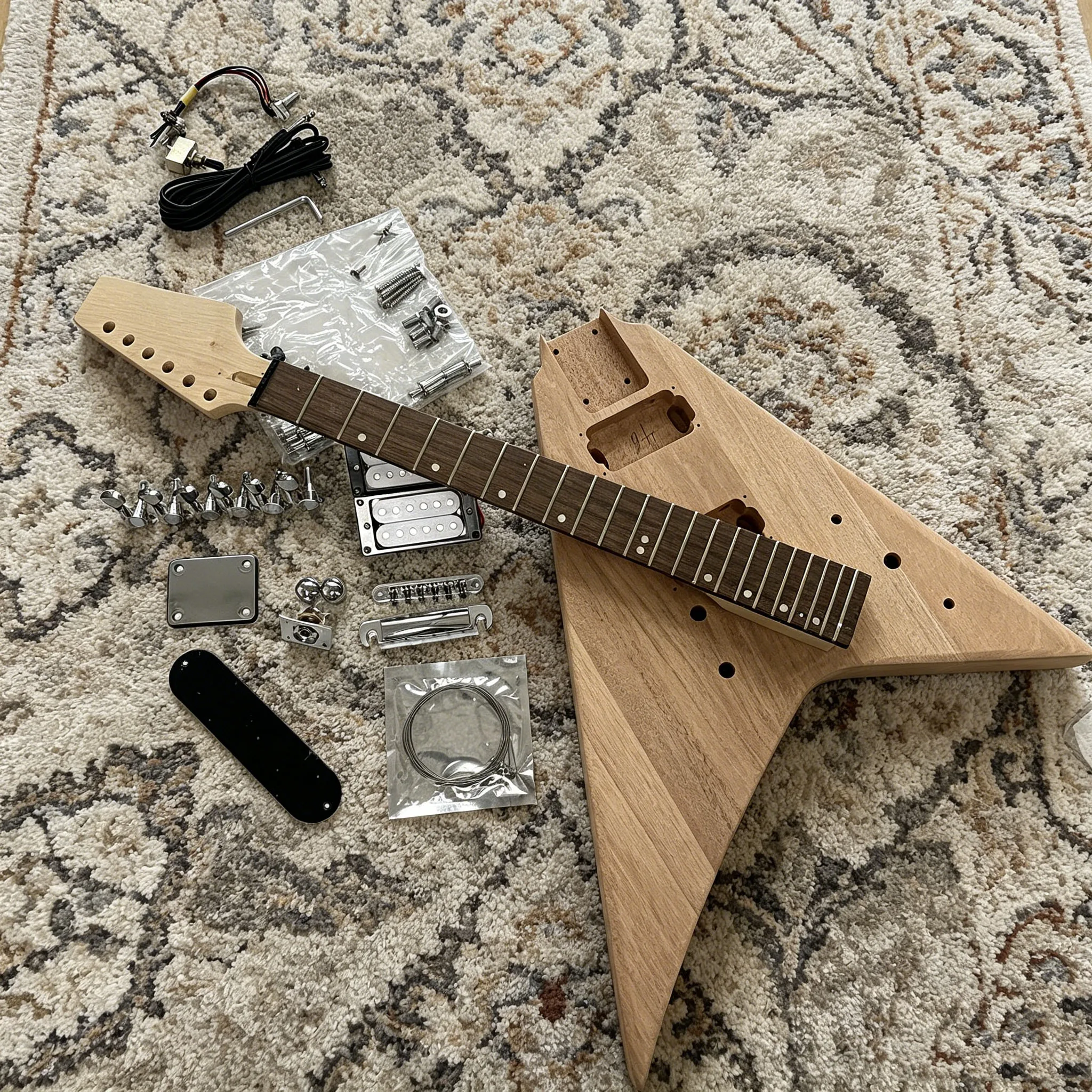 2026 hot sell Flight V Electric Guitar Mahogany Body HH Pickups Beginner Kit DIY Electric Guitar-Themed Gift Free Shipping
2026 hot sell Flight V Electric Guitar Mahogany Body HH Pickups Beginner Kit DIY Electric Guitar-Themed Gift Free Shipping