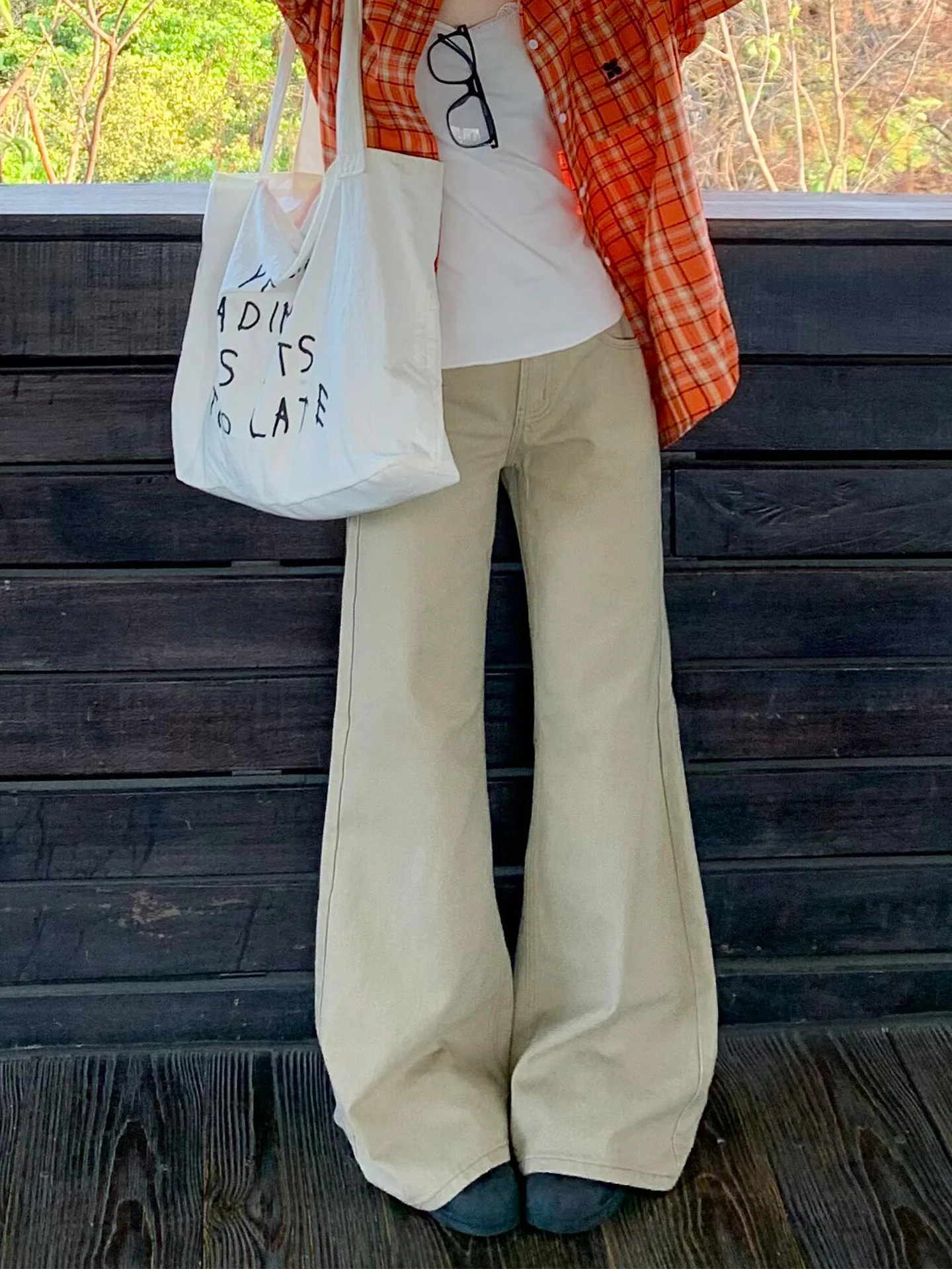 Khaki Wide Leg Straight Cut Jeans Women's Pear Shape Retro Slimming Denim Pants Summer 2026 New Arrival Casual High Waist
Khaki Wide Leg Straight Cut Jeans Women's Pear Shape Retro Slimming Denim Pants Summer 2026 New Arrival Casual High Waist