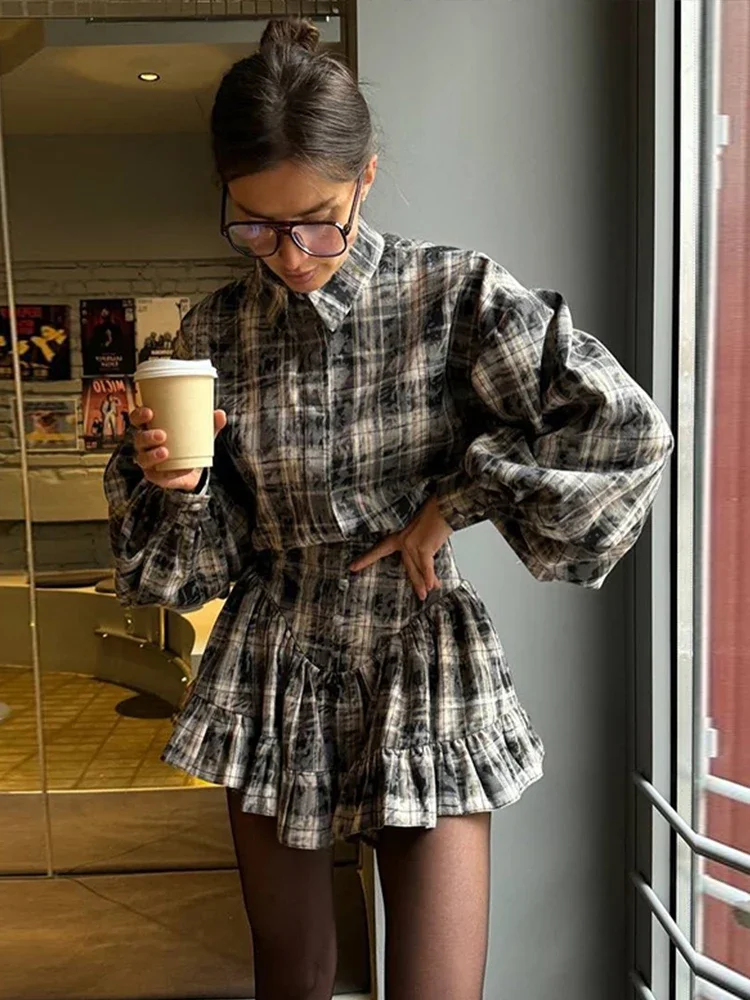 Casual Retro Plaid Women's Dresses Puff Sleeve Turndown Collar Ruffly Short Dresses Women New Fashion Vintage Loose Dress
Casual Retro Plaid Women's Dresses Puff Sleeve Turndown Collar Ruffly Short Dresses Women New Fashion Vintage Loose Dress