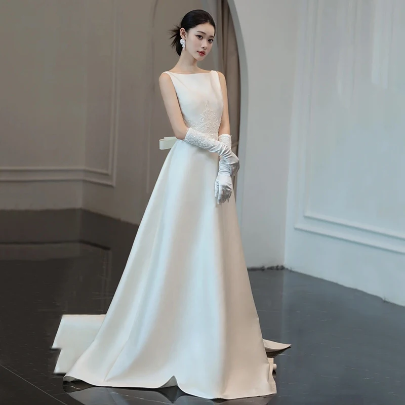 Simple A Line Soft Satin Korea Wedding Dresses Photoshoot Scoop Neck Applique Floor Length Bridal Gowns Mariage With Long Veil
Simple A Line Soft Satin Korea Wedding Dresses Photoshoot Scoop Neck Applique Floor Length Bridal Gowns Mariage With Long Veil