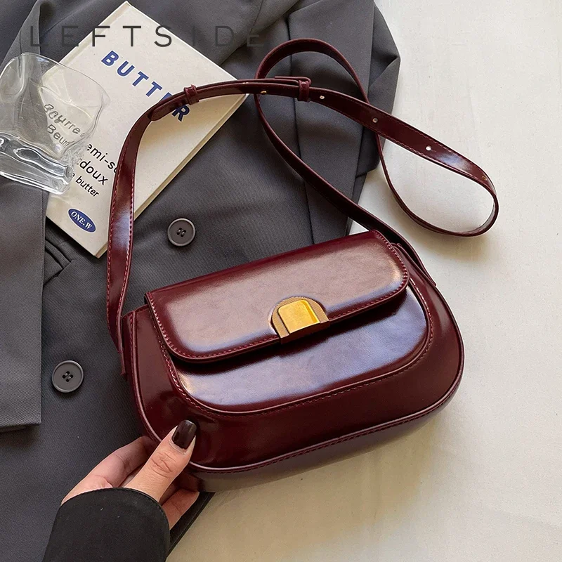 LEFTSIDE Small PU Leather Saddle Bags Lady Crossbody Shoulder Bag for Women 2024 Winter New Y2K Trend Simple Handbags and Purses
LEFTSIDE Small PU Leather Saddle Bags Lady Crossbody Shoulder Bag for Women 2024 Winter New Y2K Trend Simple Handbags and Purses