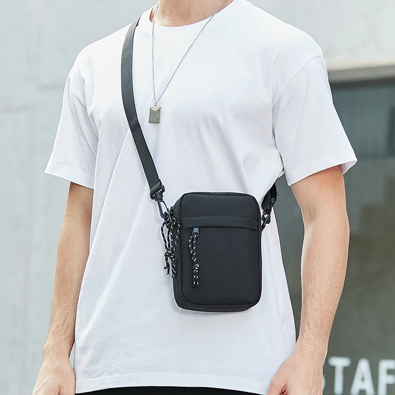 Men's crossbody mini crossbody bag, waterproof hanging bag, casual and simple, easy to carry
Men's crossbody mini crossbody bag, waterproof hanging bag, casual and simple, easy to carry
