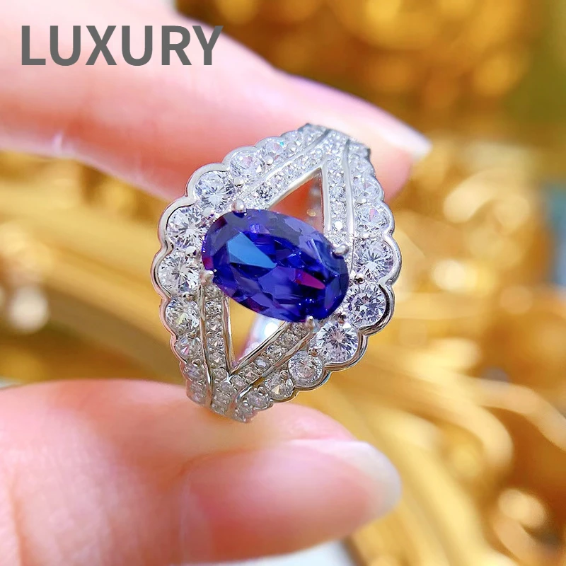 Luxury S925 Sterling Silver 6*8 mm Ice Cut Oval High Carbon Diamond Blue Rings For Women Sparkling Wedding Fine Jewelry CX865
Luxury S925 Sterling Silver 6*8 mm Ice Cut Oval High Carbon Diamond Blue Rings For Women Sparkling Wedding Fine Jewelry CX865