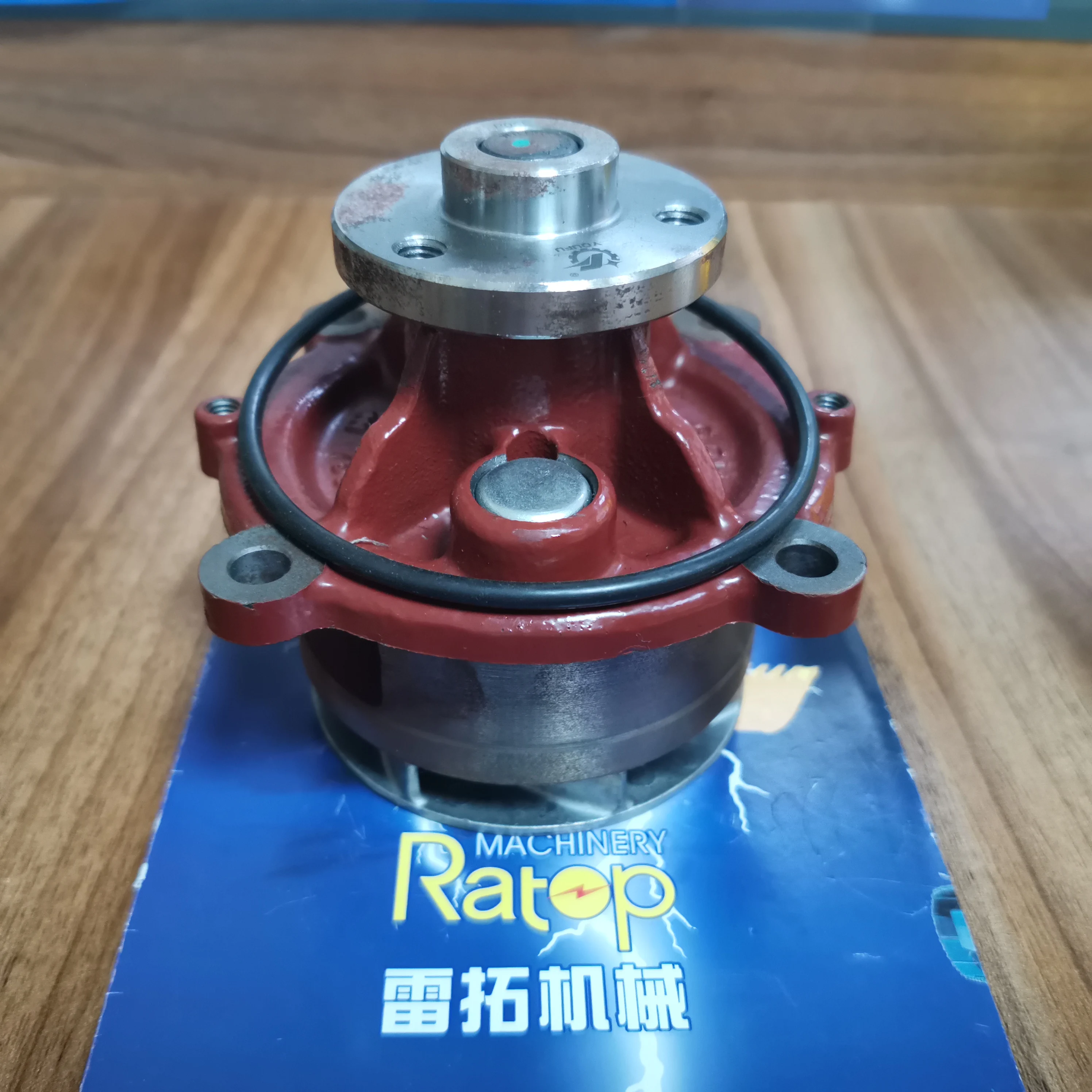 EC210 EC290 Excavator Spare Parts Water Pump 21404502 21247955 20502535 0429-9142 2937441
EC210 EC290 Excavator Spare Parts Water Pump 21404502 21247955 20502535 0429-9142 2937441