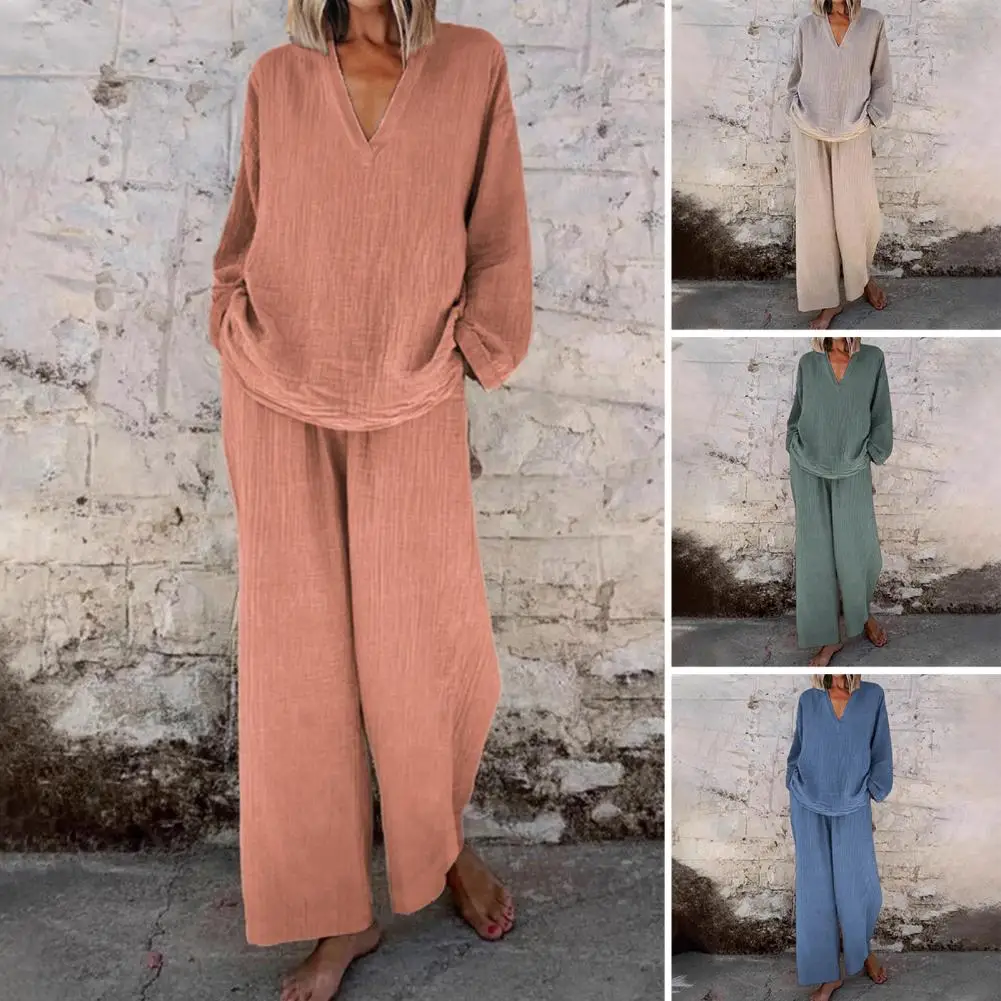 Women Polyester Two-piece Set Breathable Lightweight Women Suit Stylish Women's 2-piece Lounge Set with V Neck Top Loungewear
Women Polyester Two-piece Set Breathable Lightweight Women Suit Stylish Women's 2-piece Lounge Set with V Neck Top Loungewear