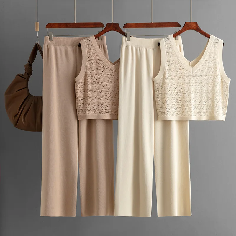 Two Piece Set Women Sleeveless Tops V Neck Vest Hollow Out Splice Knit Pant Sets Wide Leg Pant Regular Elegant Lady Outwear B358
Two Piece Set Women Sleeveless Tops V Neck Vest Hollow Out Splice Knit Pant Sets Wide Leg Pant Regular Elegant Lady Outwear B358