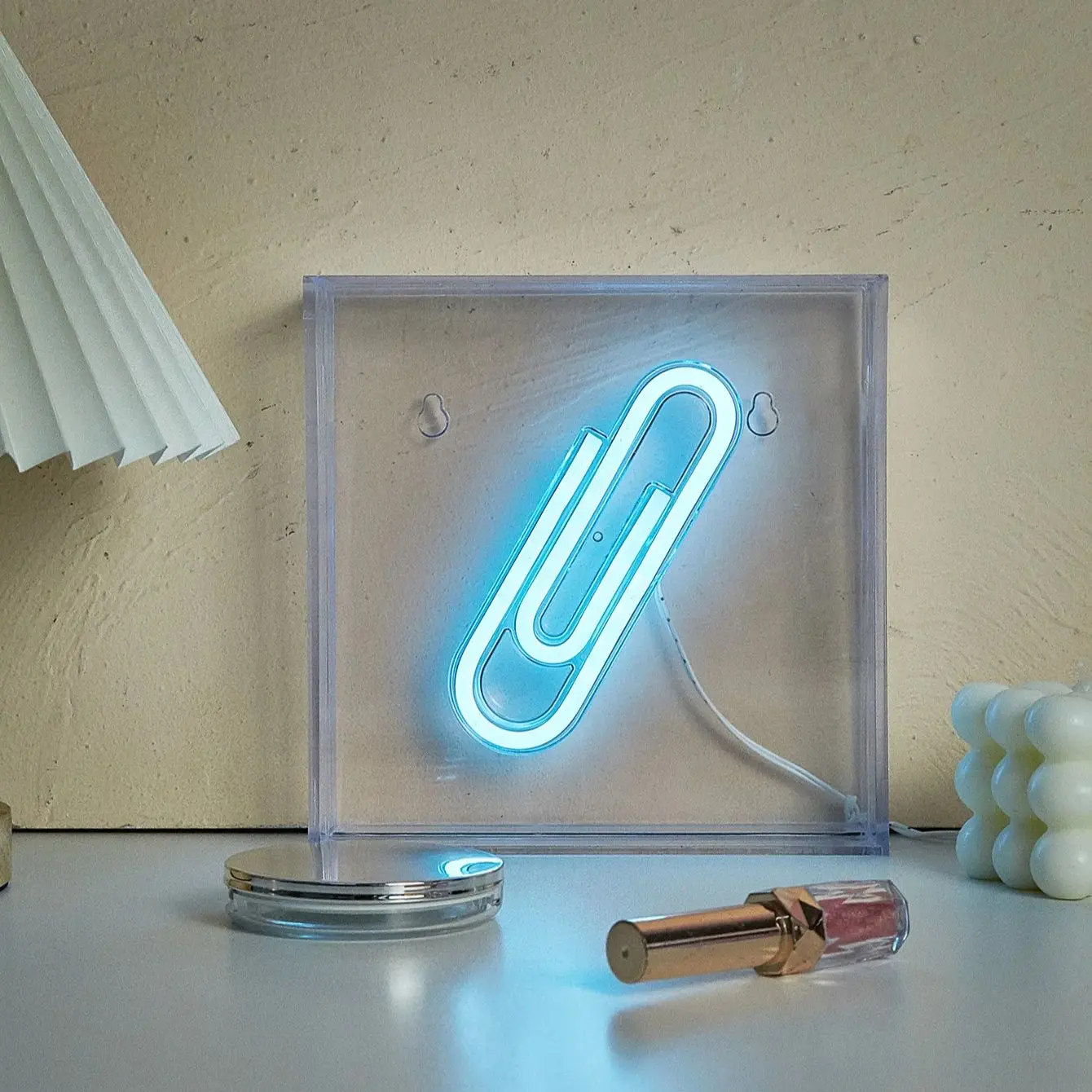 Светодиодный неоновый светильник Chi-buy, неоновая вывеска-ночник с USB-питанием и зажимом для бумаги, подходит для спальни, свадьбы, игровой комнаты, в качестве подарка
Светодиодный неоновый светильник Chi-buy, неоновая вывеска-ночник с USB-питанием и зажимом для бумаги, подходит для спальни, свадьбы, игровой комнаты, в качестве подарка