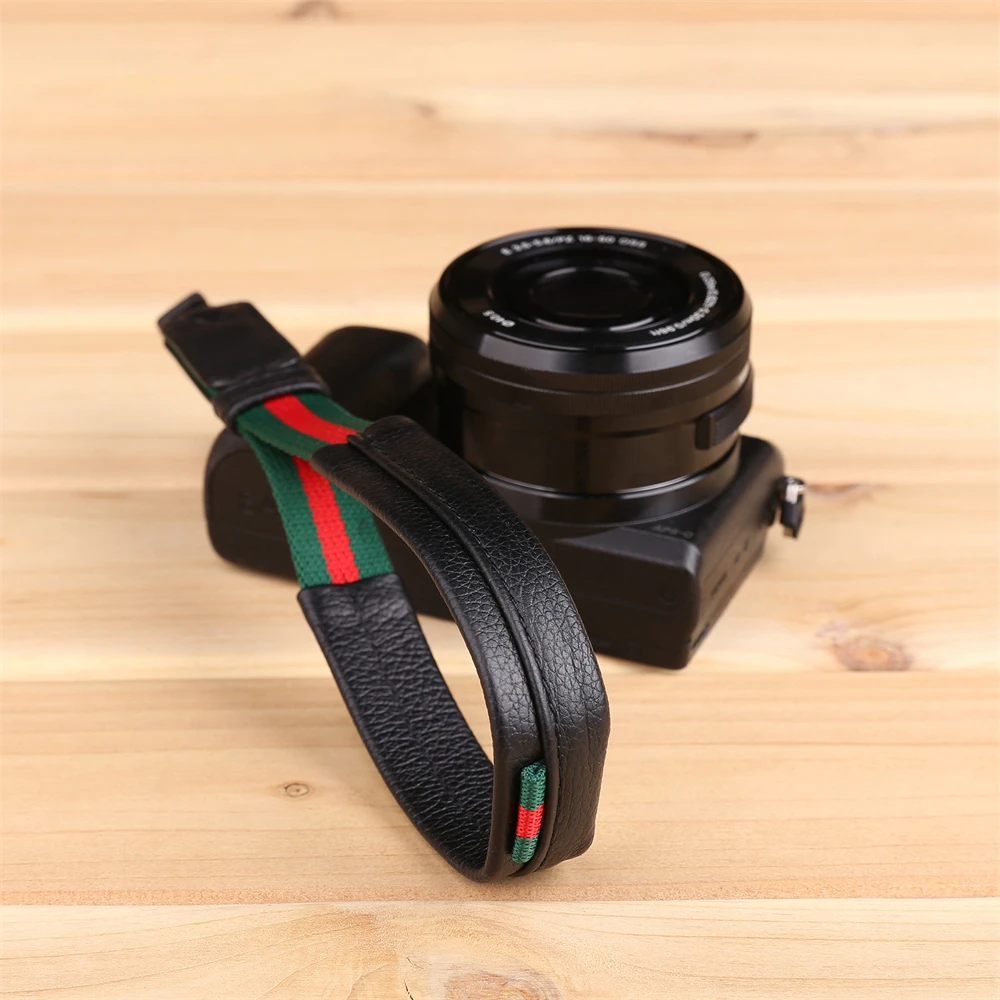 Genuine Leather Camera Wrist strap Camera strap for Ricoh Sony A6700 Leica Canon Fuji Nikon Lumix Photography Accessories
Genuine Leather Camera Wrist strap Camera strap for Ricoh Sony A6700 Leica Canon Fuji Nikon Lumix Photography Accessories