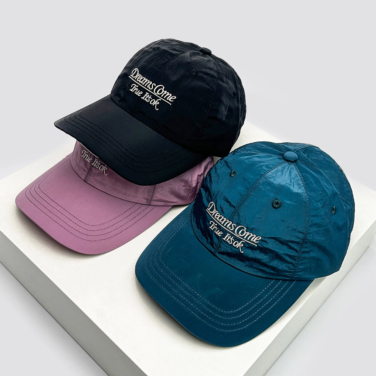 New Unisex Korean Quick Drying Embroidered Letters Baseball Hats Breathable Outdoor Sunshade Peaked Caps Versatile Fashion ins
New Unisex Korean Quick Drying Embroidered Letters Baseball Hats Breathable Outdoor Sunshade Peaked Caps Versatile Fashion ins