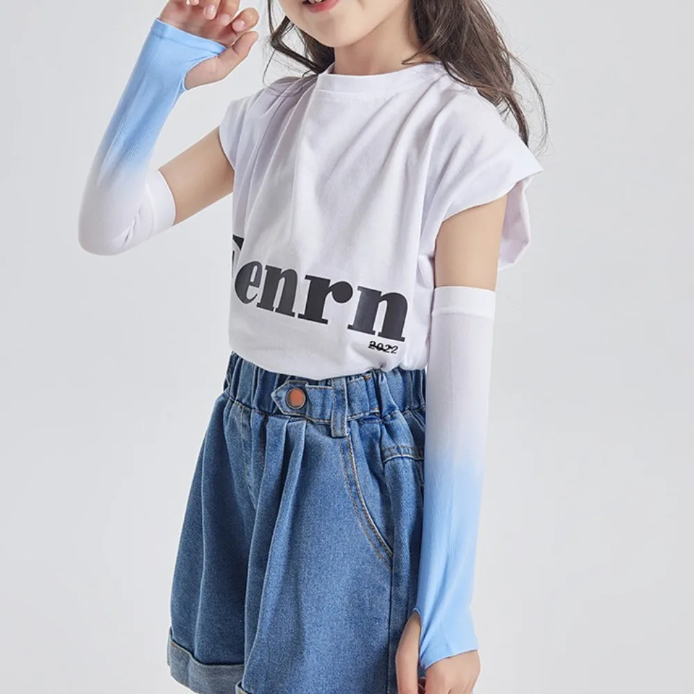 4-12 Years Old Polyester Ice Silk Arm Sleeves Spandex Elastic Gradient Color Sleeve Cool Thin Sun Protection Arm Cover Driving
4-12 Years Old Polyester Ice Silk Arm Sleeves Spandex Elastic Gradient Color Sleeve Cool Thin Sun Protection Arm Cover Driving