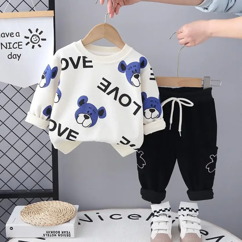 Baby Birthday Outfits 2025 Korean Style Infant Boys Clothes Cartoon Letter Bear Long Sleeve T-shirts Tops And Pants Toddler Sets
Baby Birthday Outfits 2025 Korean Style Infant Boys Clothes Cartoon Letter Bear Long Sleeve T-shirts Tops And Pants Toddler Sets