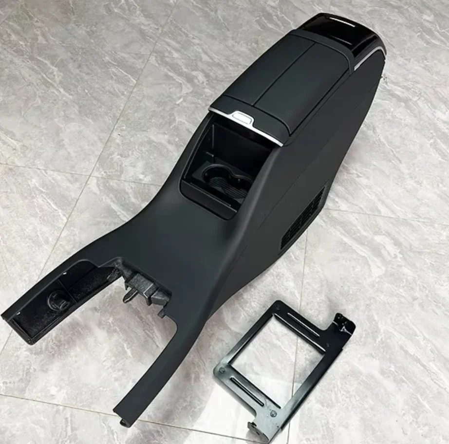 Applicable to Benzz 24 Vito V300 W448 Central Armrest Box Compressor Refrigerator Storage Box Interior Accessories Upgrade Refit
Applicable to Benzz 24 Vito V300 W448 Central Armrest Box Compressor Refrigerator Storage Box Interior Accessories Upgrade Refit