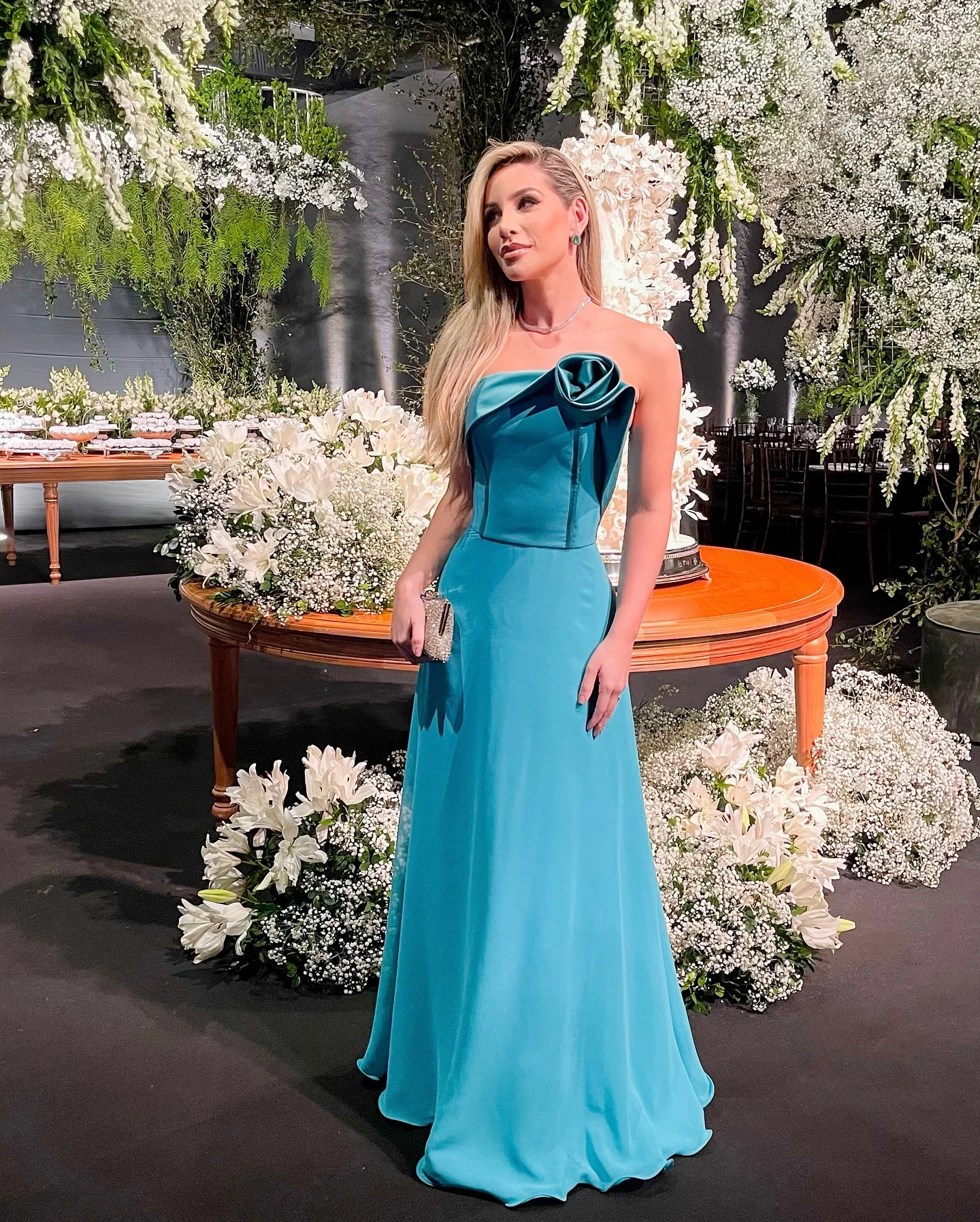 Customized High Quality Strapless Flowers Evening Dresses Temperament Jersey Satin Pleats Blue Vestido De Noche Vestid
Customized High Quality Strapless Flowers Evening Dresses Temperament Jersey Satin Pleats Blue Vestido De Noche Vestid