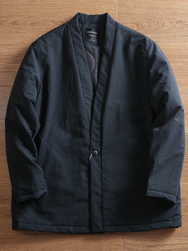 Мужской зимний теплый повседневный кардиган в стиле ретро, свободного кроя, из утолщенного хлопка, однотонный, без воротника, городской стиль
Мужской зимний теплый повседневный кардиган в стиле ретро, свободного кроя, из утолщенного хлопка, однотонный, без воротника, городской стиль