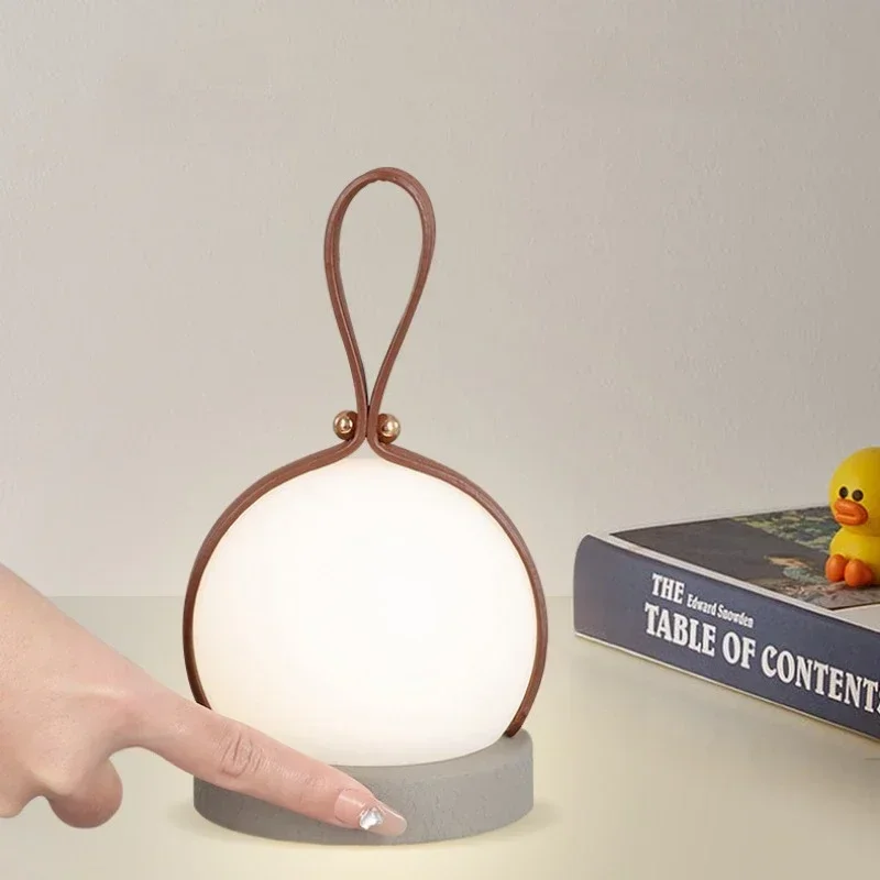 Bar Desktop Bedside Night Light New Creative Battery Charging Portable Table Light Camping Atmosphere Light
Bar Desktop Bedside Night Light New Creative Battery Charging Portable Table Light Camping Atmosphere Light