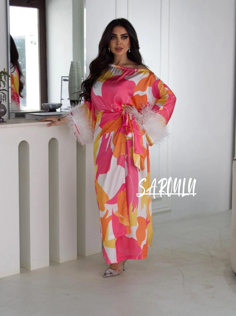 Abaya Women Caftan Feathered Evening Dress Simple Chic Casual Robe In Stock Off Shoulder Cocktail Elegant Muslim Gown
Abaya Women Caftan Feathered Evening Dress Simple Chic Casual Robe In Stock Off Shoulder Cocktail Elegant Muslim Gown