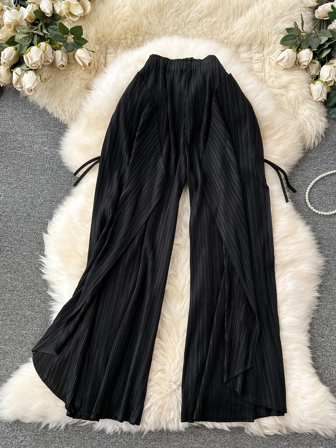 Women Wide Leg Pants Black Baggy Flowy Swing Pants Loose Woman Pants Elegant Issey Miyake Pleats Luxury Designer Clothing Woman
Women Wide Leg Pants Black Baggy Flowy Swing Pants Loose Woman Pants Elegant Issey Miyake Pleats Luxury Designer Clothing Woman