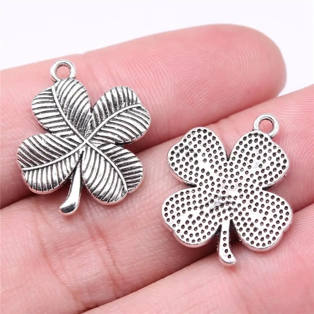 Wholesale 100pcs/bag Charms 20x18mm Four Leaf Clover Charms DIY Jewelry Findings Antique Silver Color Alloy Charms
Wholesale 100pcs/bag Charms 20x18mm Four Leaf Clover Charms DIY Jewelry Findings Antique Silver Color Alloy Charms