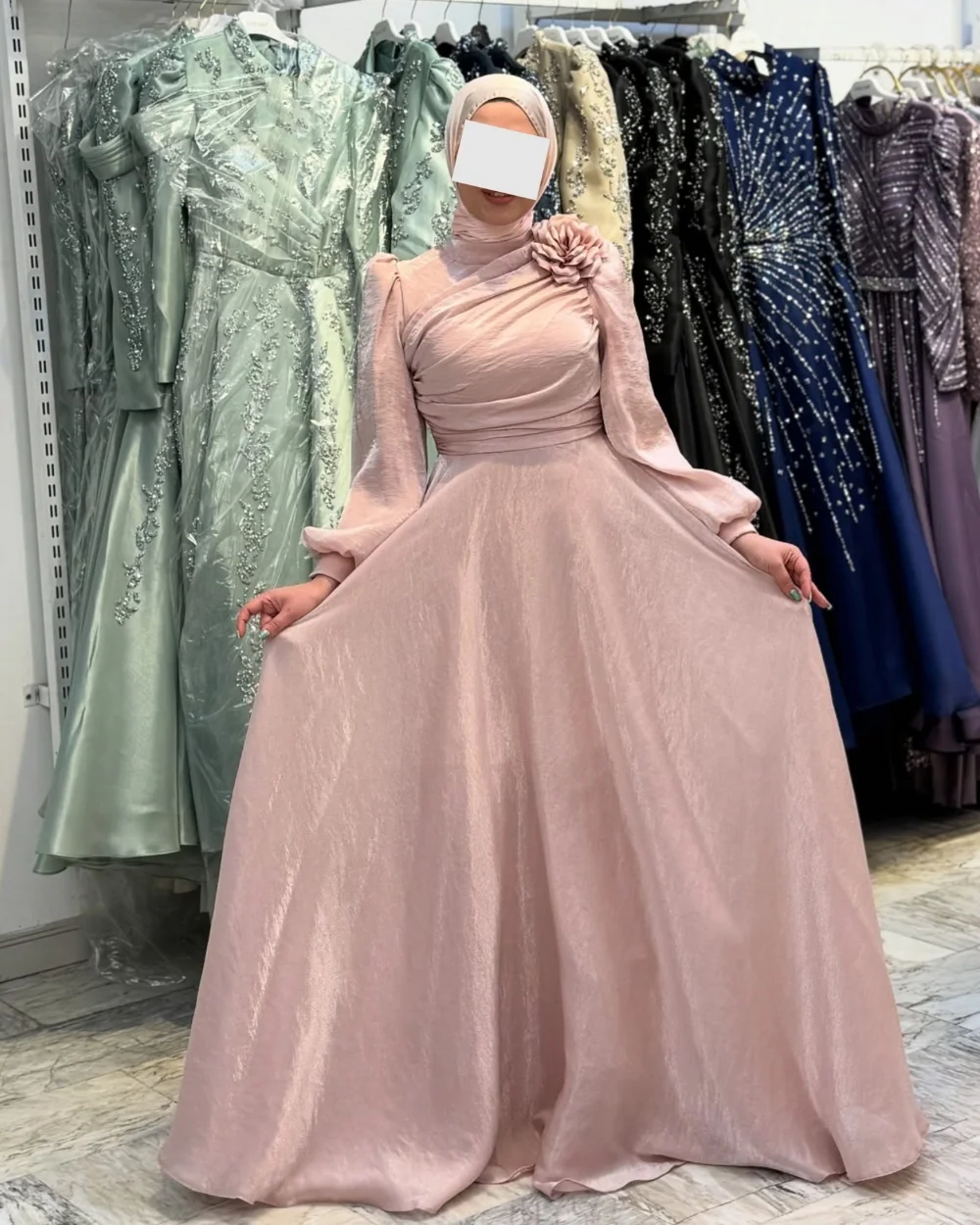 Customized Applique Pleat High Collar A-line Long Dresses Bespoke Occasion Evening Gown Simple Elegant Sizes Available
Customized Applique Pleat High Collar A-line Long Dresses Bespoke Occasion Evening Gown Simple Elegant Sizes Available