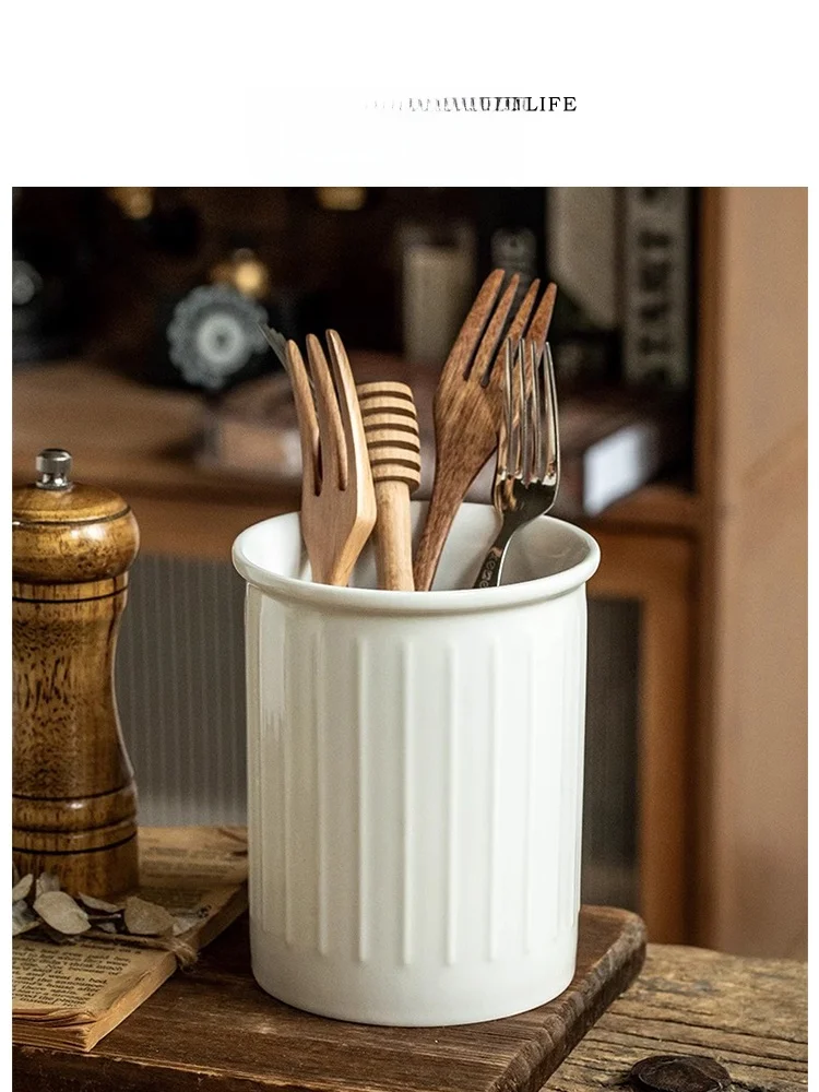 Tlife Ceramic Kitchen Utensil Storage Jar Sculpture Simple Style Chopsticks Holder Display Piece Anti-Opening Design
Tlife Ceramic Kitchen Utensil Storage Jar Sculpture Simple Style Chopsticks Holder Display Piece Anti-Opening Design