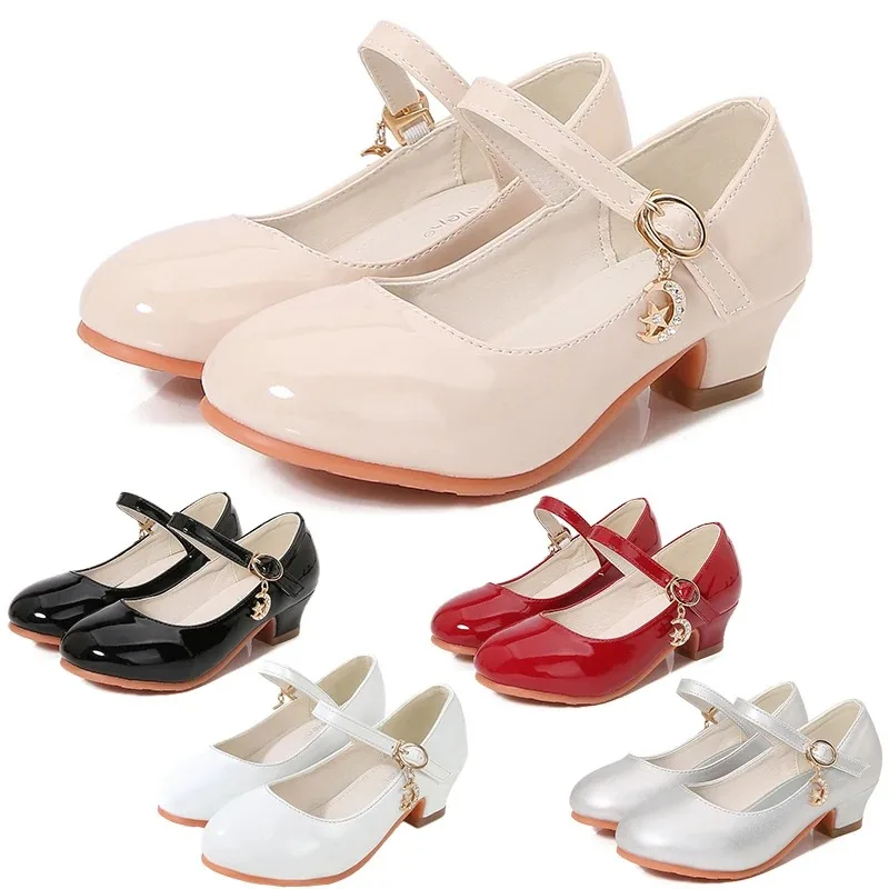 Туфли на высоком каблуке для девочек, нарядные, для церемоний, для подружек невесты, для принцесс, для вечеринок, белые, черные, школьные сандалии
Туфли на высоком каблуке для девочек, нарядные, для церемоний, для подружек невесты, для принцесс, для вечеринок, белые, черные, школьные сандалии