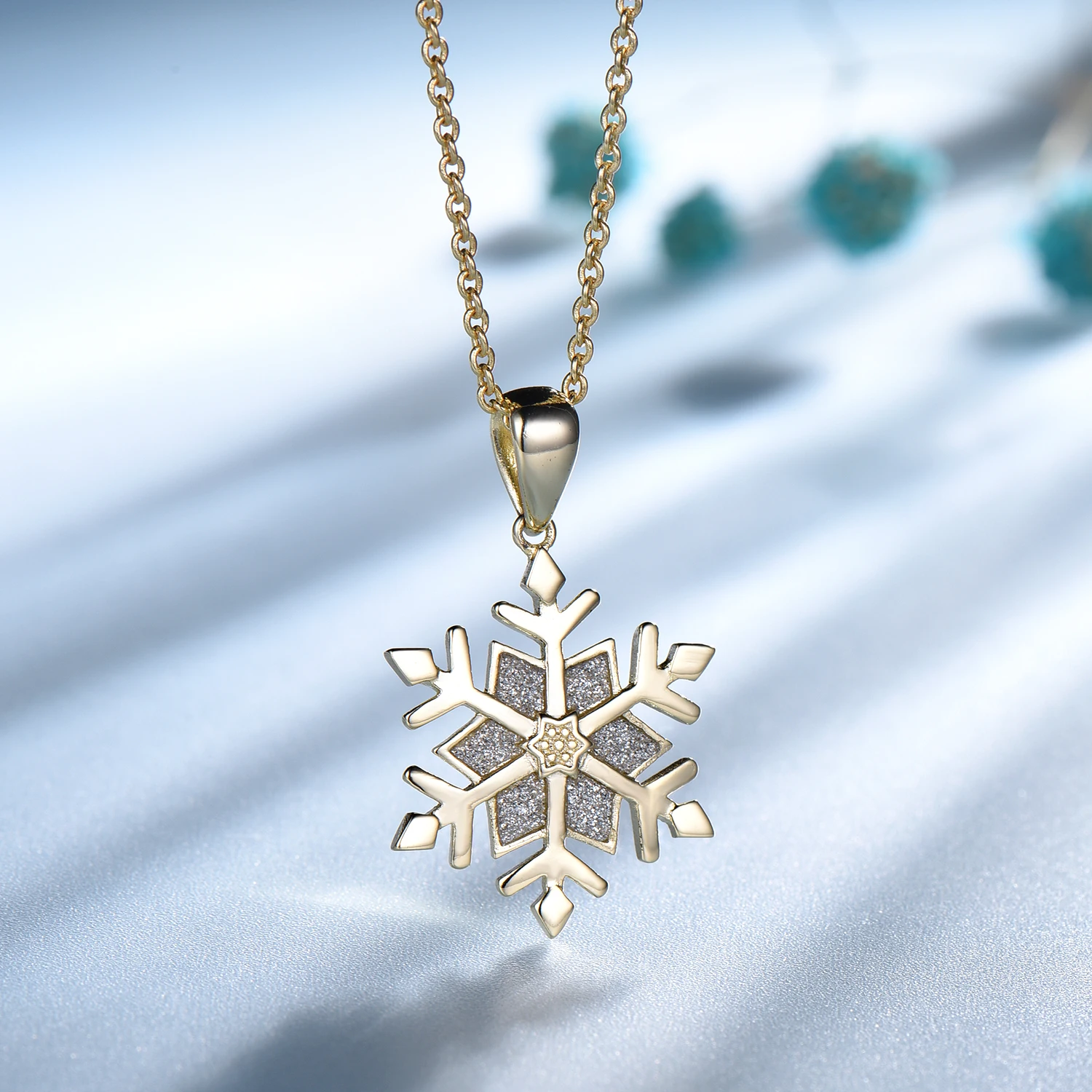 Snowflake Pendant Plated Gold Necklace for Women 925 Sterling Silver Pendants Birthday Gift
Snowflake Pendant Plated Gold Necklace for Women 925 Sterling Silver Pendants Birthday Gift