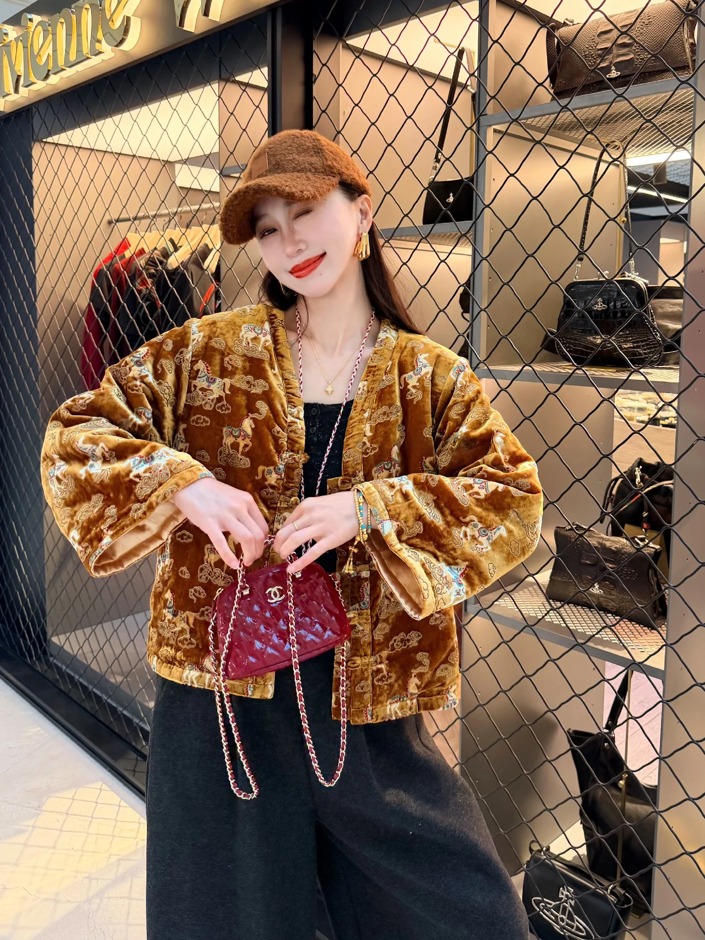 Trendy Print Velvet New Chinese Sle Cotton Jaet Year-End eetings Buttoned Outerwear Loose Fit Retro Commute Winter Thic...
Trendy Print Velvet New Chinese Sle Cotton Jaet Year-End eetings Buttoned Outerwear Loose Fit Retro Commute Winter Thic...