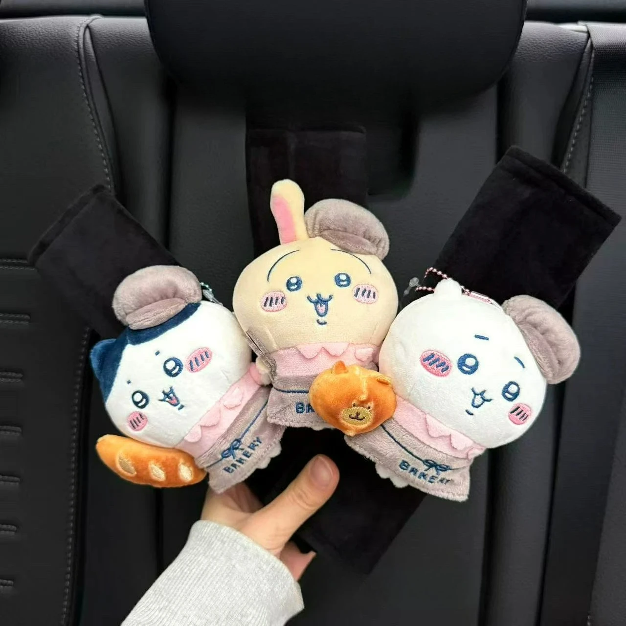 Милый чехол на ремень безопасности автомобиля Chiikawa Hachiware Usagi, украшение, подарок на день рождения
Милый чехол на ремень безопасности автомобиля Chiikawa Hachiware Usagi, украшение, подарок на день рождения
