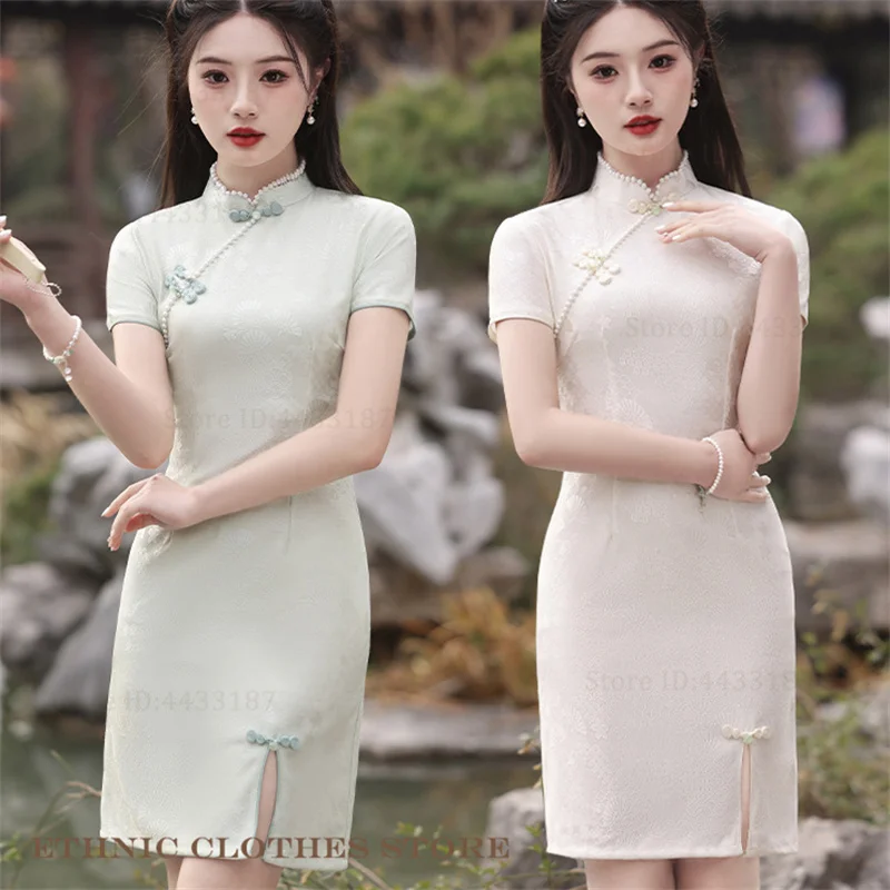 Traditional Chinese Cheongsam Summer New Short Sleeve Dress Qipao Exquisite Bead Jacquard Chinese Dress Sexy Slim Split Vestidos
Traditional Chinese Cheongsam Summer New Short Sleeve Dress Qipao Exquisite Bead Jacquard Chinese Dress Sexy Slim Split Vestidos