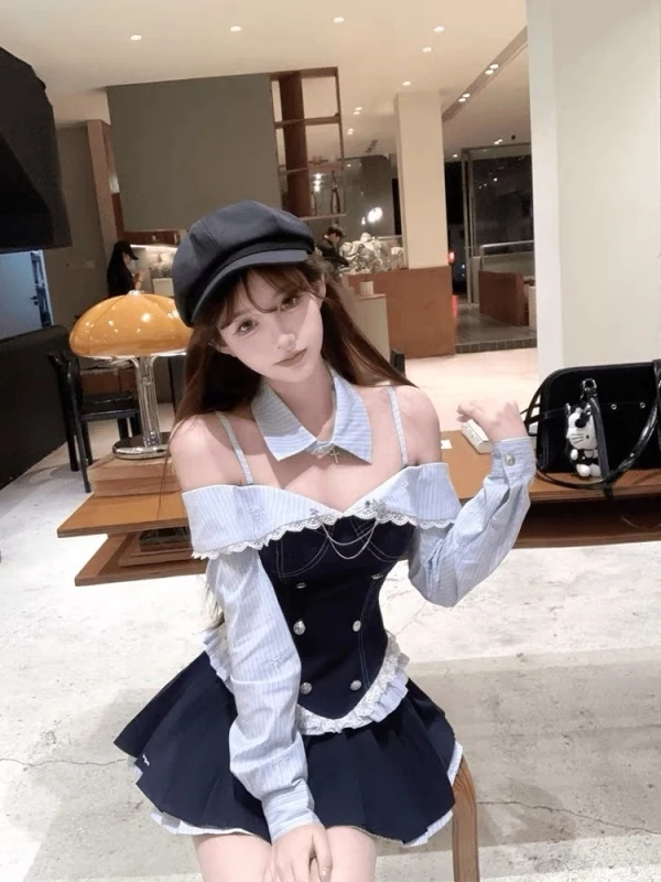 Korean Early Autumn Preppy Plaid Slim Fit Shirt And Double Layer Skirt Set Women's Fashion College Style Outfit Work Uniform
Korean Early Autumn Preppy Plaid Slim Fit Shirt And Double Layer Skirt Set Women's Fashion College Style Outfit Work Uniform