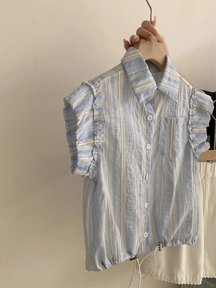 Girls Striped Lace Short Sleeve ShirtTShirt2025Summer New Solid Color Versatile Trendy Two-Piece Shorts Set
Girls Striped Lace Short Sleeve ShirtTShirt2025Summer New Solid Color Versatile Trendy Two-Piece Shorts Set