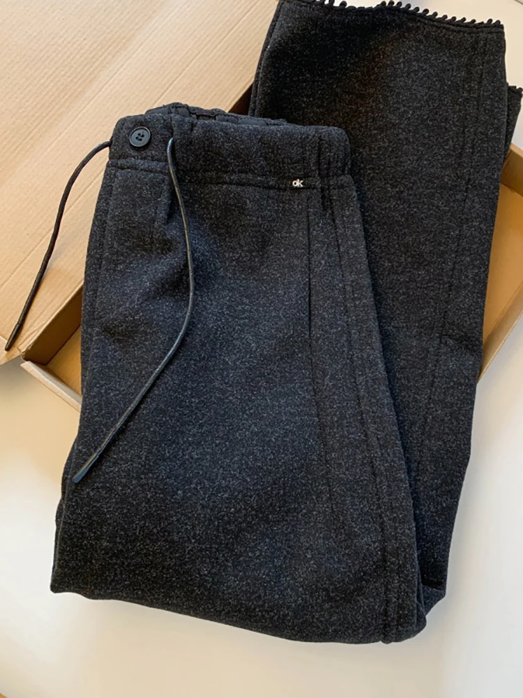 Новые женские повседневные брюки-палаццо из утепленной шерсти с эластичным поясом, моделирующие фигуру, осень-зима, рекомендовано Chao Level
Новые женские повседневные брюки-палаццо из утепленной шерсти с эластичным поясом, моделирующие фигуру, осень-зима, рекомендовано Chao Level