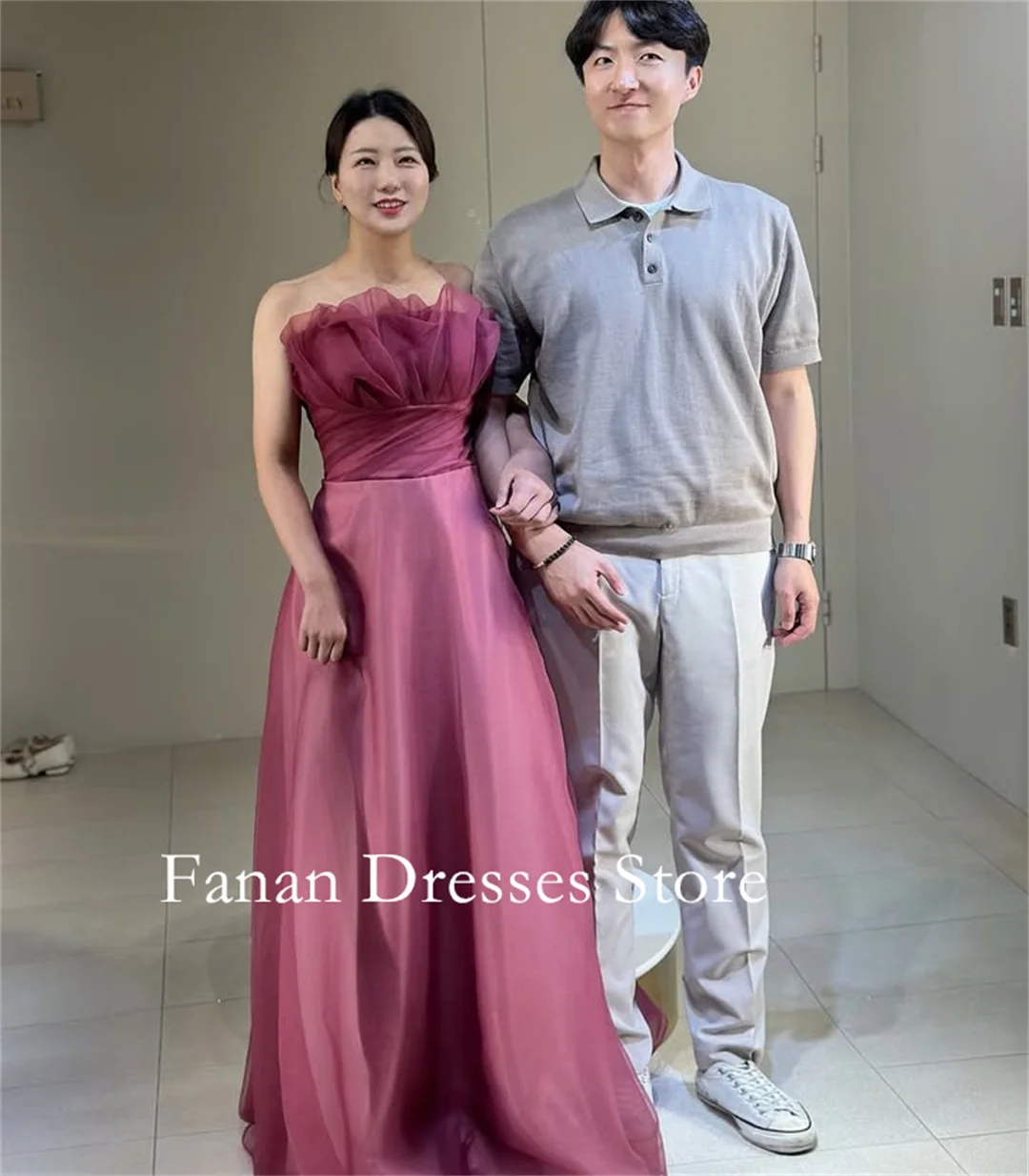FANAN Strapless Wine Red Pleated Tulle Maxi Dress Evening Party Dresses Simple Wedding Women Gowns Event Prom Gowns Customized
FANAN Strapless Wine Red Pleated Tulle Maxi Dress Evening Party Dresses Simple Wedding Women Gowns Event Prom Gowns Customized