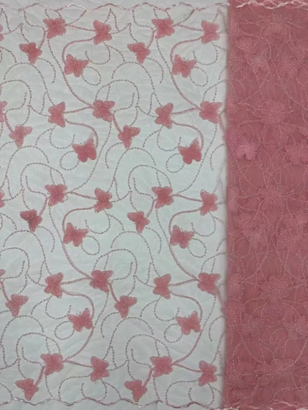 2024 High-End Handmade Beaded Lace Fabric France Tulle Embroidery 3D Beads Luxury Nigerian Bridal Mesh Lace Fabric For Sewing
2024 High-End Handmade Beaded Lace Fabric France Tulle Embroidery 3D Beads Luxury Nigerian Bridal Mesh Lace Fabric For Sewing
