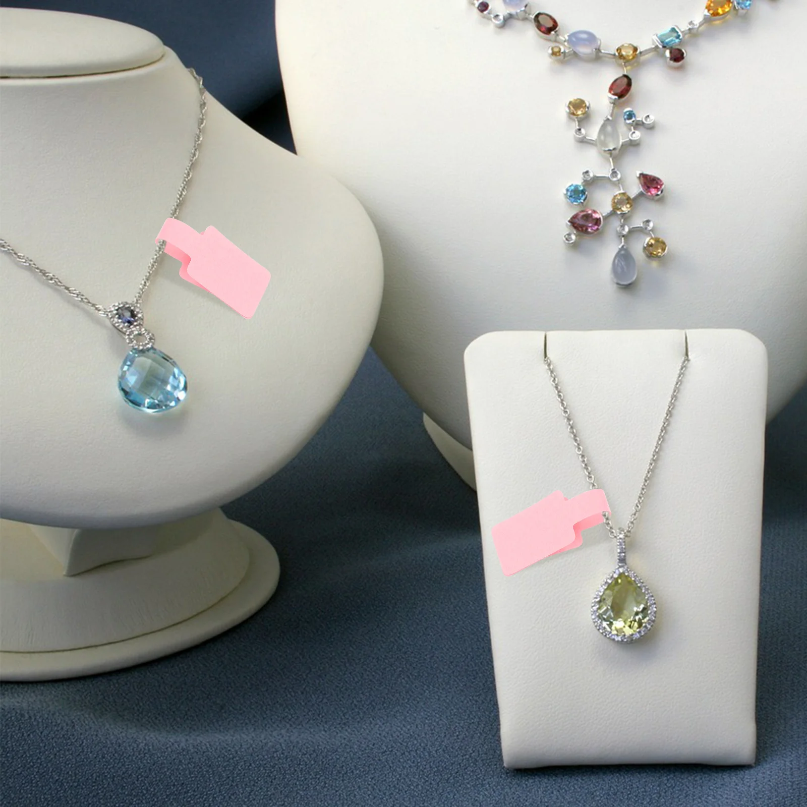 100Pcs Professional Jewelry Price Tag Stickers with Strong Glue Waterproof Label Roll for Bracelets Rings Earrings Retail Use
100Pcs Professional Jewelry Price Tag Stickers with Strong Glue Waterproof Label Roll for Bracelets Rings Earrings Retail Use