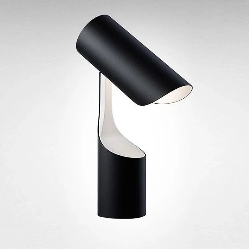 Nordic minimalist style modern designer hotel personalized office model room bedroom bedside decoration desk lamp
Nordic minimalist style modern designer hotel personalized office model room bedroom bedside decoration desk lamp