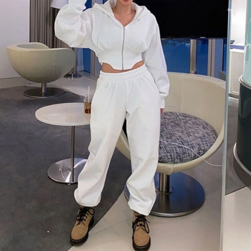 2025 Autumn and Winter Hooded Fashion Two-piece Personality Leisure Sports Long Sleeve Coat Trousers Women's Suit
2025 Autumn and Winter Hooded Fashion Two-piece Personality Leisure Sports Long Sleeve Coat Trousers Women's Suit