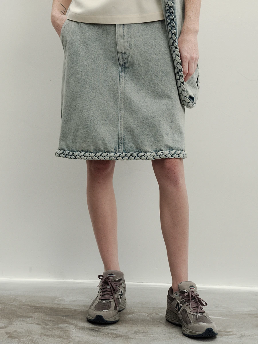 Half Made Braided Knot Hem Denim Skirt Vintage mid Waist Cotton 100% Midi Skirt Loose Fit Pure Color Spring 2025
Half Made Braided Knot Hem Denim Skirt Vintage mid Waist Cotton 100% Midi Skirt Loose Fit Pure Color Spring 2025