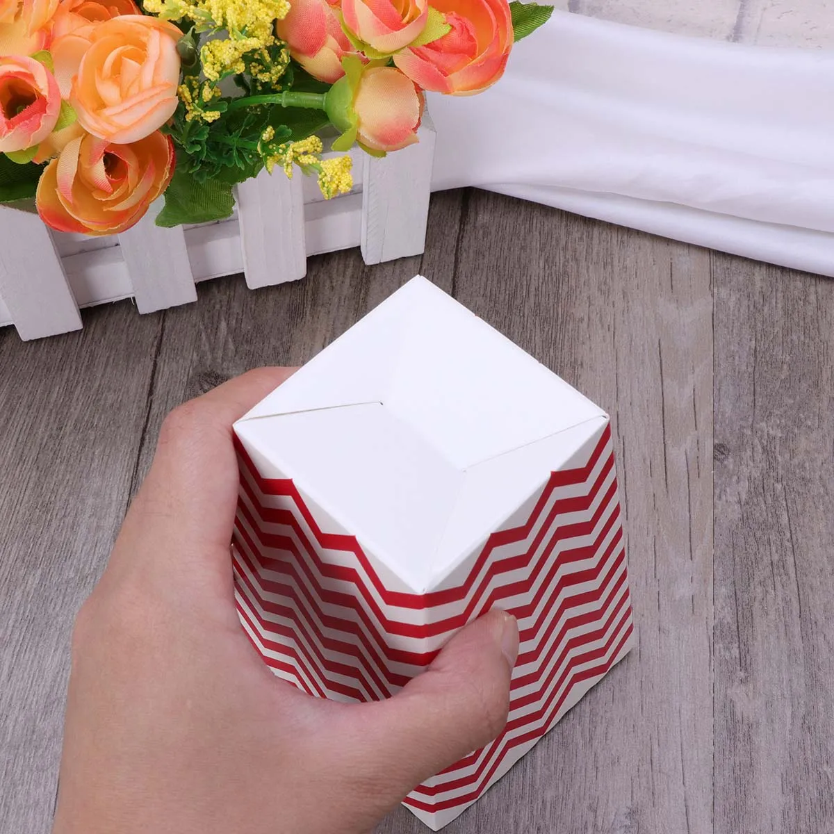 30 Pcs Popcorn Carton Chicken Cartons Snack Container Food Paper Candy Bags Foldable Party Supplies Birthday Baby Shower Wedding
30 Pcs Popcorn Carton Chicken Cartons Snack Container Food Paper Candy Bags Foldable Party Supplies Birthday Baby Shower Wedding