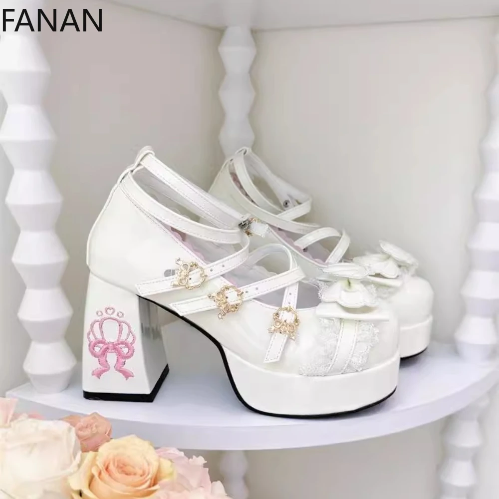 Japanese Lolita High Heel Women's Shoes Sweet Round Head Platform Flats Lace Girls Breathable Lightweight Shoes Sandals
Japanese Lolita High Heel Women's Shoes Sweet Round Head Platform Flats Lace Girls Breathable Lightweight Shoes Sandals