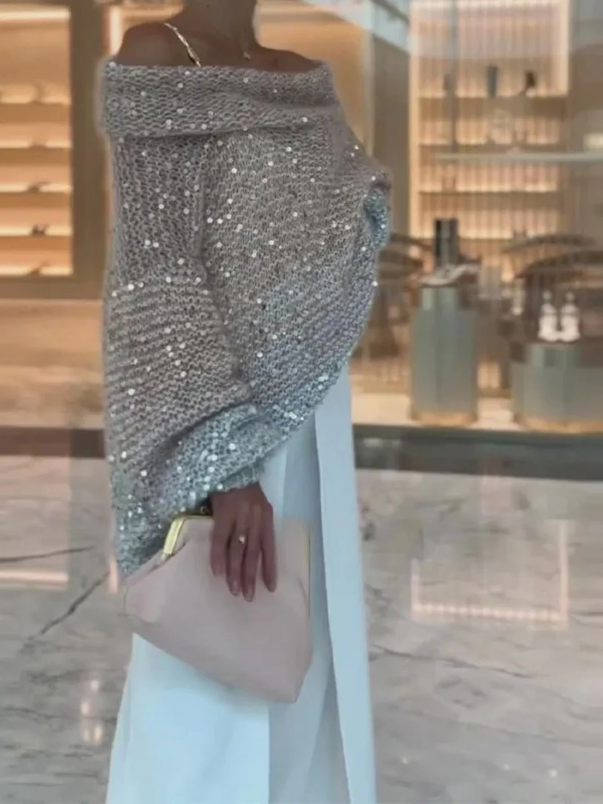 Модный вязаный свитер с жемчугом Jaet, женская верхняя одежда, уличная одежда, свободный крой, длинный свек, одно плечо, теплая осень
Модный вязаный свитер с жемчугом Jaet, женская верхняя одежда, уличная одежда, свободный крой, длинный свек, одно плечо, теплая осень