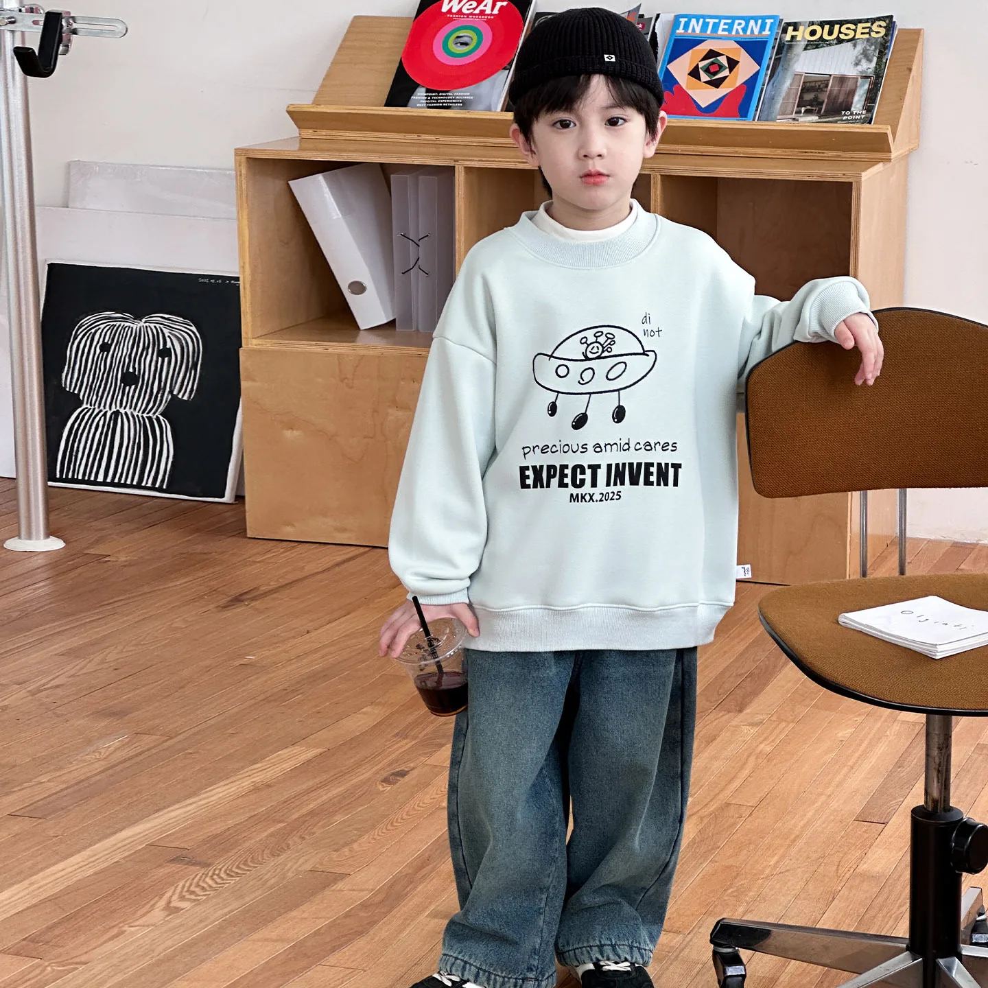 Свитер, новый зима-осень для мальчиков, интегрированный флисовый теплый повседневный топ, утолщенная флисовая подкладка, свободные длинные рукава
Свитер, новый зима-осень для мальчиков, интегрированный флисовый теплый повседневный топ, утолщенная флисовая подкладка, свободные длинные рукава