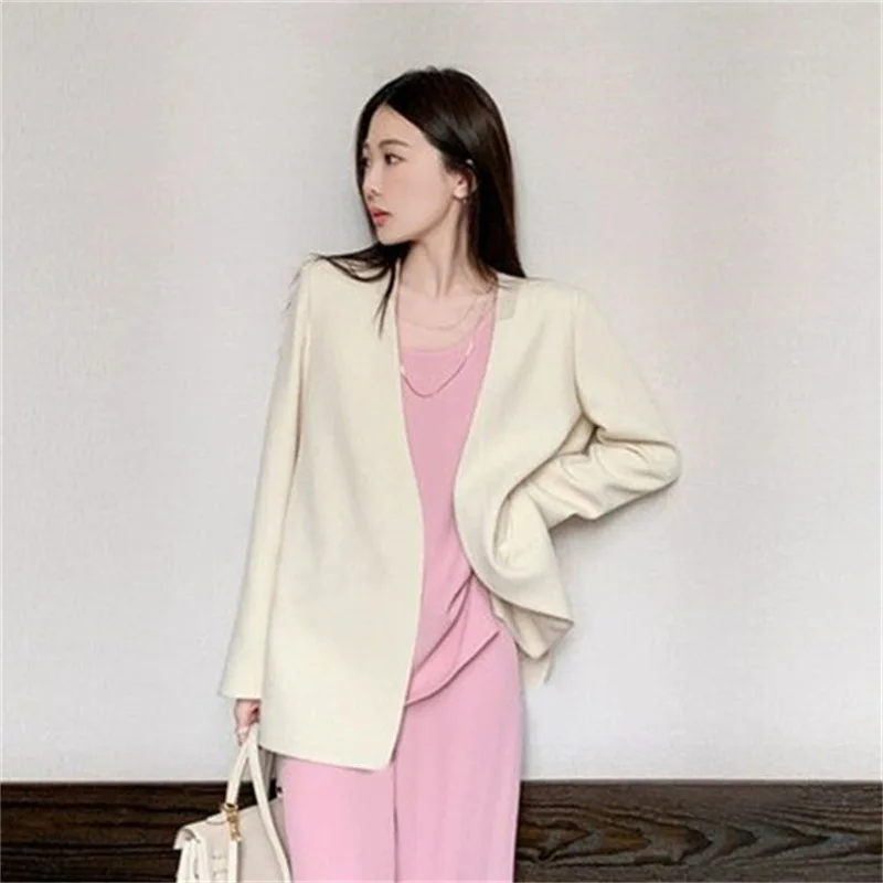 Elegant Pure Color White Women's Suit Jacket Spring Autumn Fashion Outerwear Polyester Fabric Regular Thickness
Elegant Pure Color White Women's Suit Jacket Spring Autumn Fashion Outerwear Polyester Fabric Regular Thickness